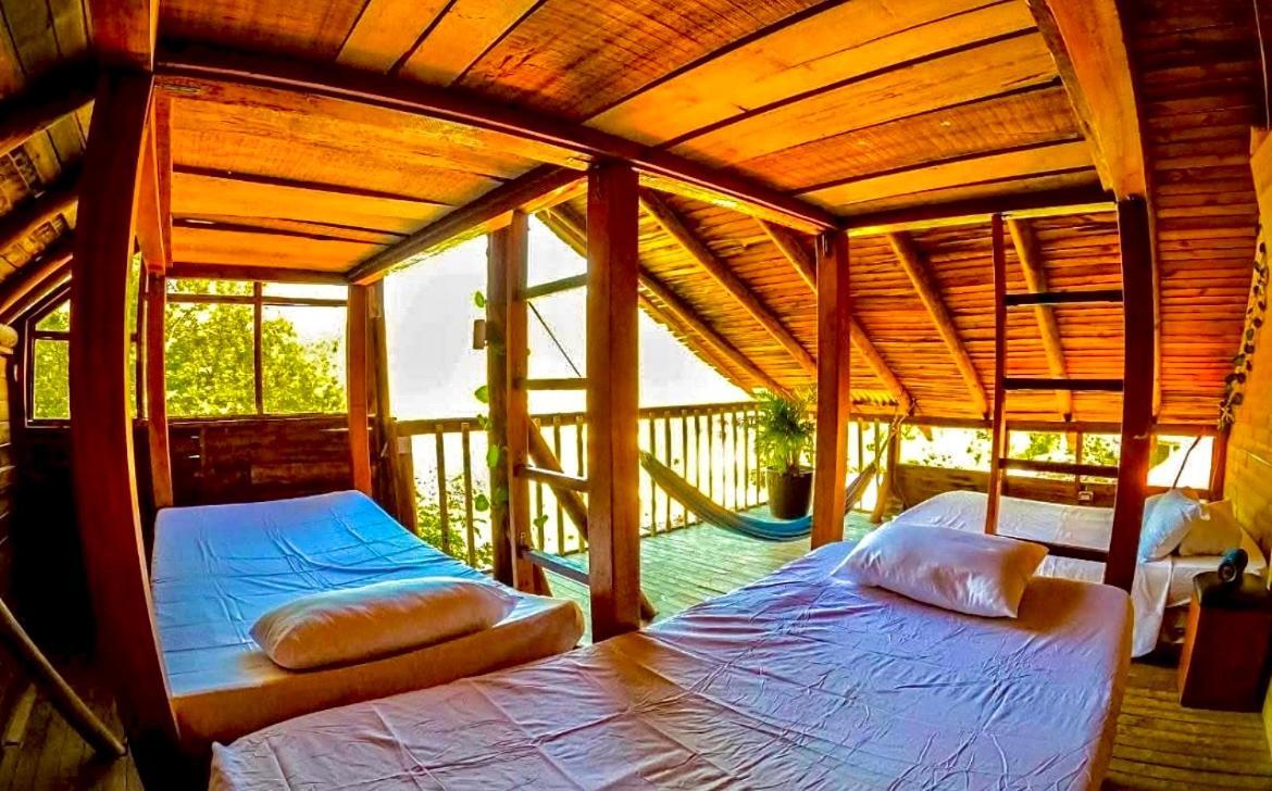 Tamarindo Beach Hostel 타강가 외부 사진