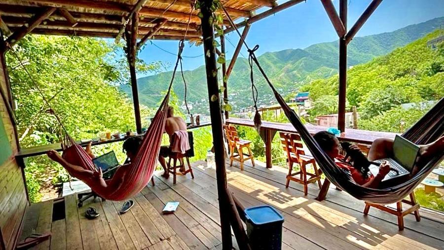 Tamarindo Beach Hostel 타강가 외부 사진